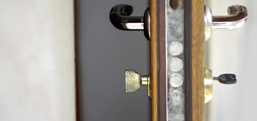 Holiday Emergency Locksmith in Woodstock, Illinois