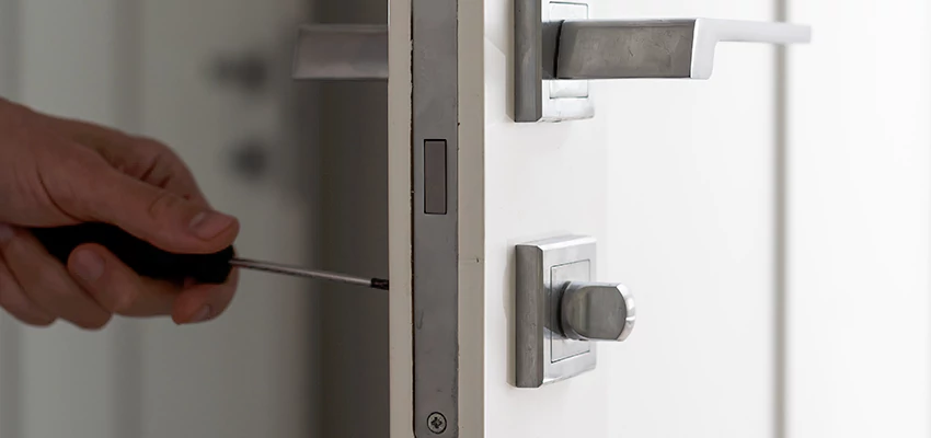 Key Programming Locksmith Open Now in Woodstock, Illinois